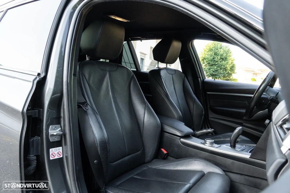 BMW 318 d Pack Desportivo M Auto - 28