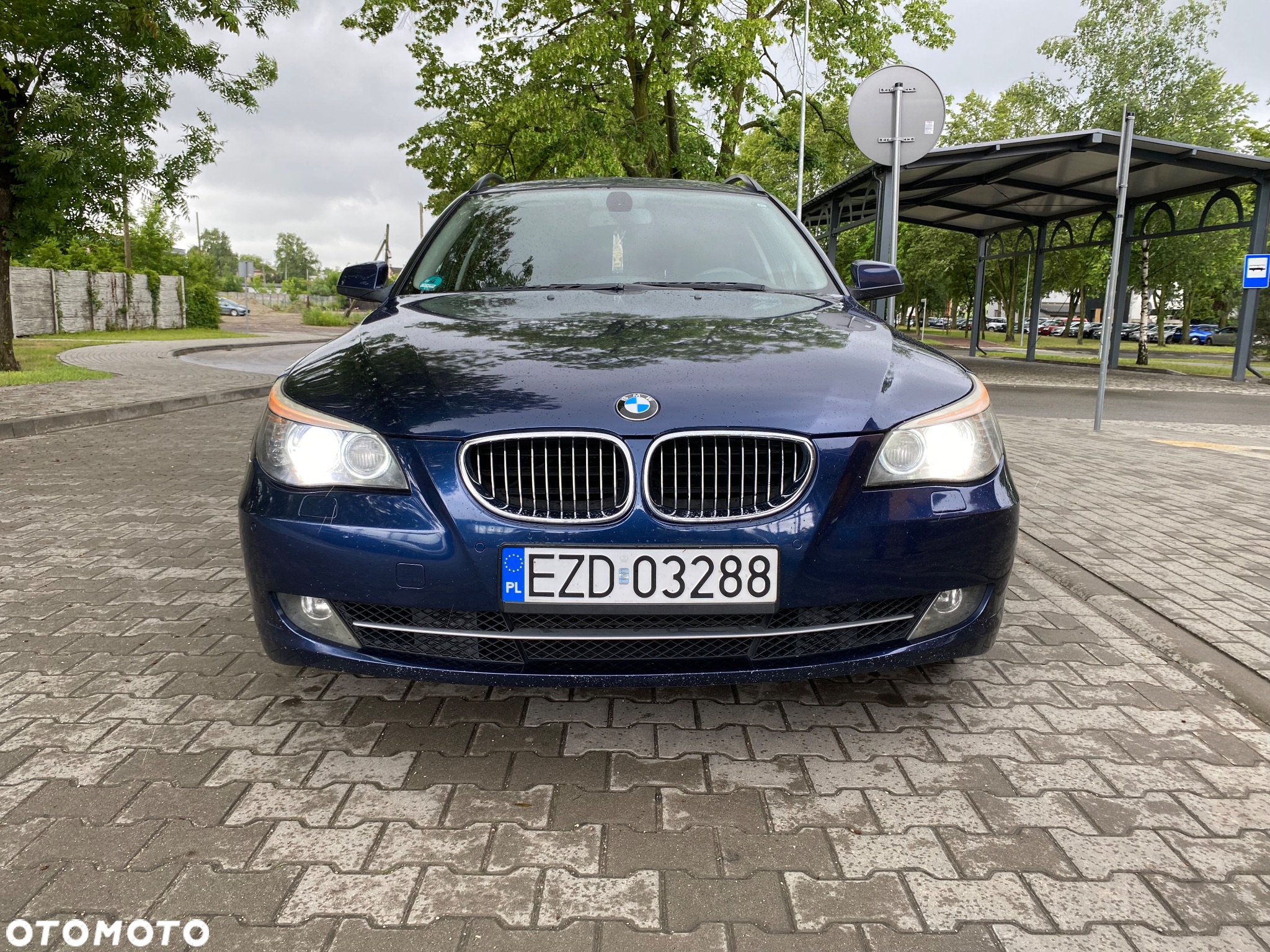 BMW Seria 5 525d Touring - 6