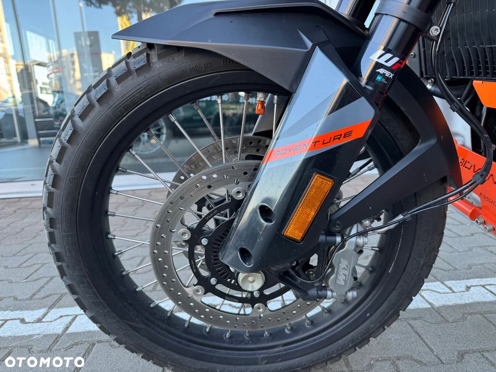 KTM Adventure - 10