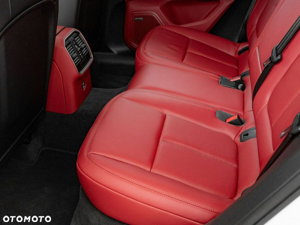 Porsche Macan - 28