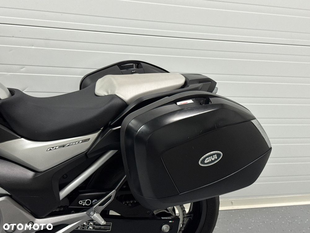 Honda NC - 20