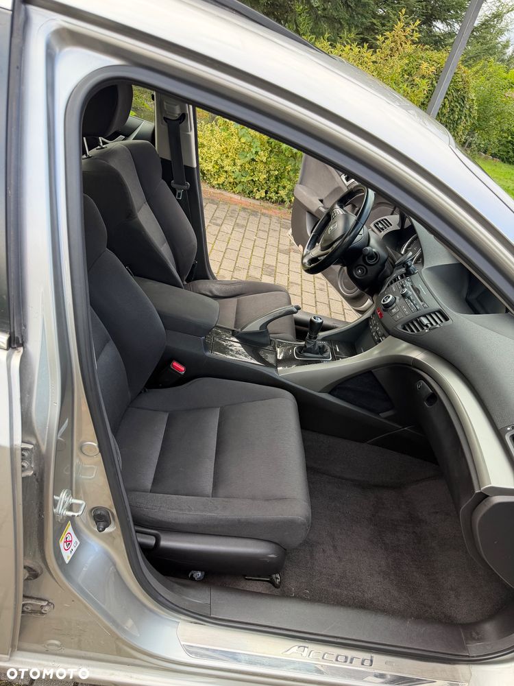 Honda Accord 2.0 Elegance - 21