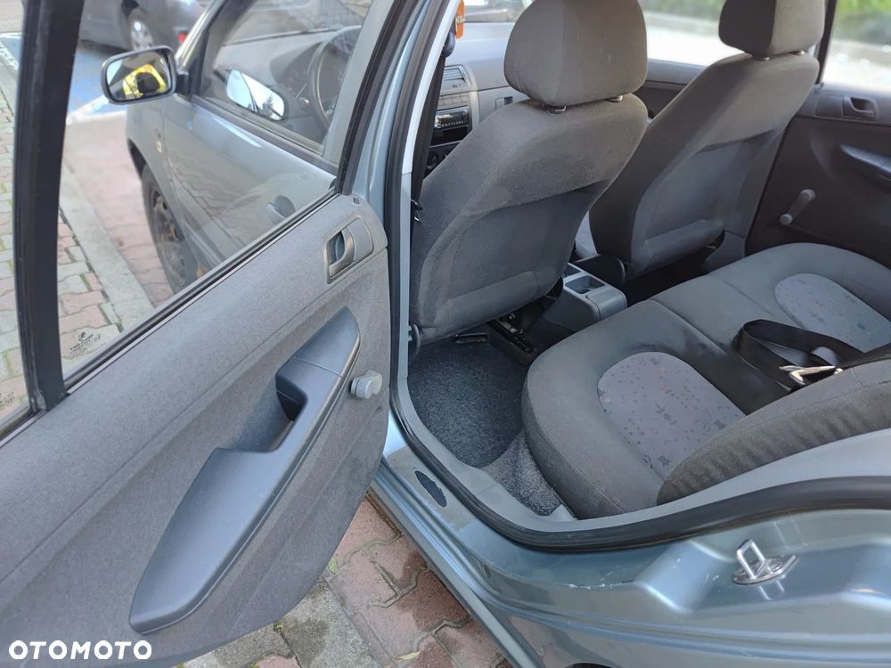 Skoda Fabia - 9