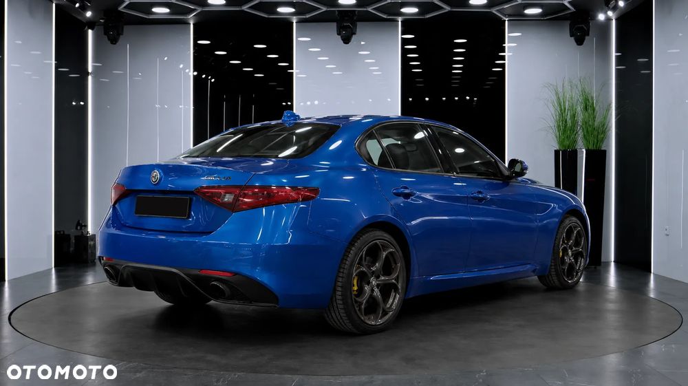 Alfa Romeo Giulia 2.0 Turbo 16V AT8 Veloce - 5