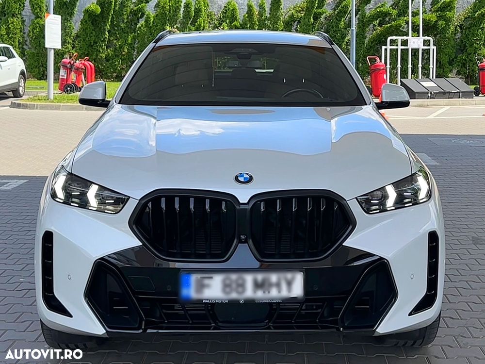 BMW X6 xDrive40i AT MHEV - 11
