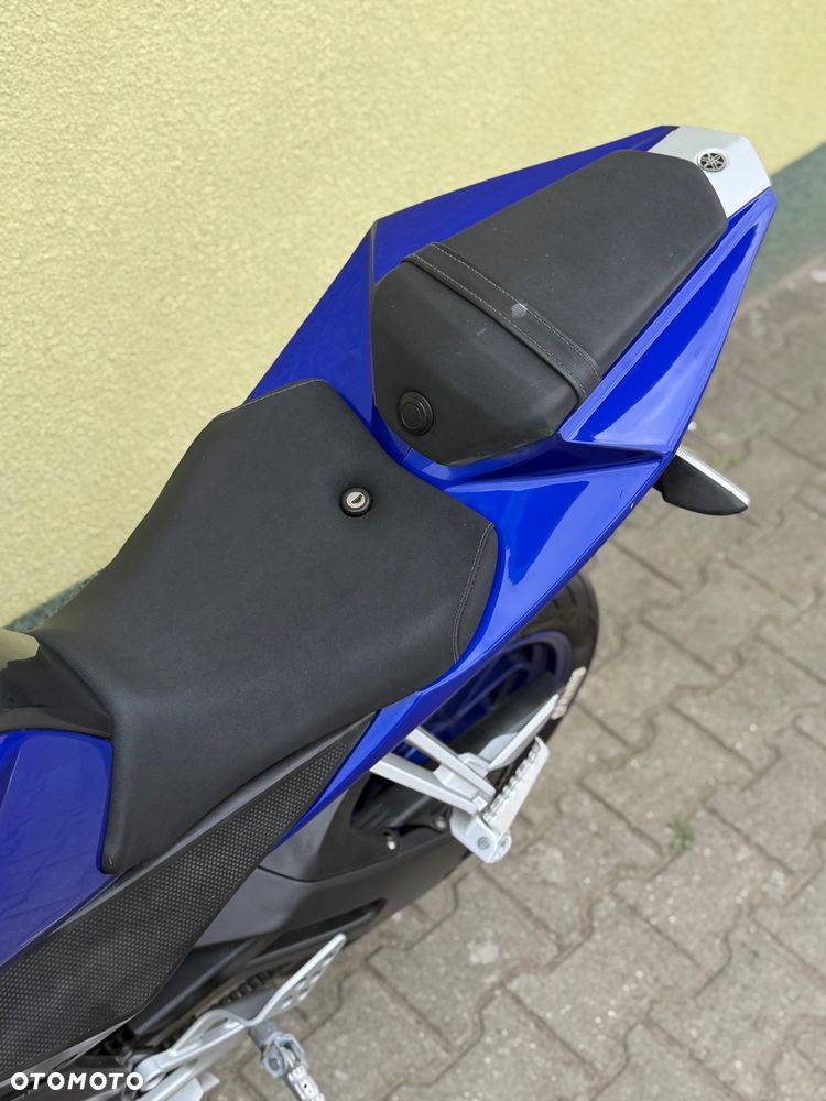 Yamaha YZF - 32