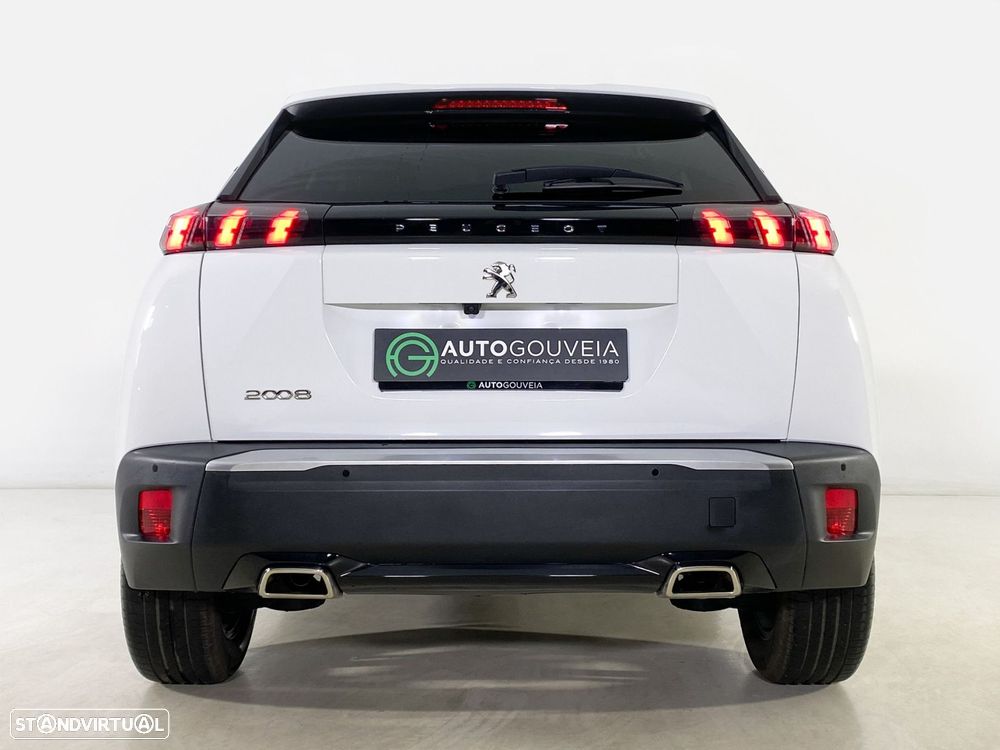 Peugeot 2008 1.2 PureTech Allure Pack EAT8 - 5