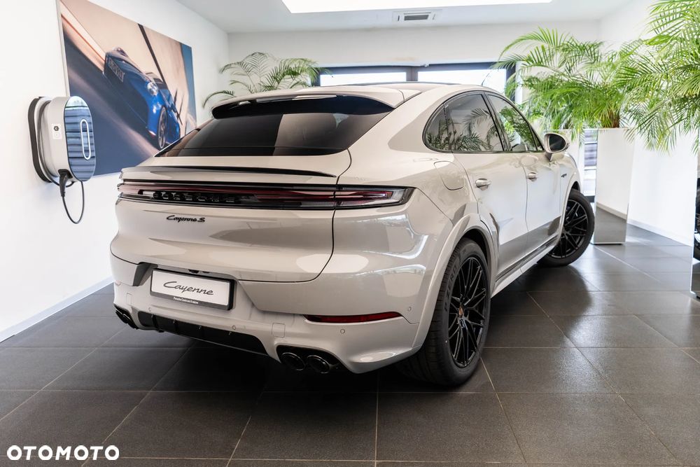 Porsche Cayenne S E-Hybrid PHEV Black Edition - 41