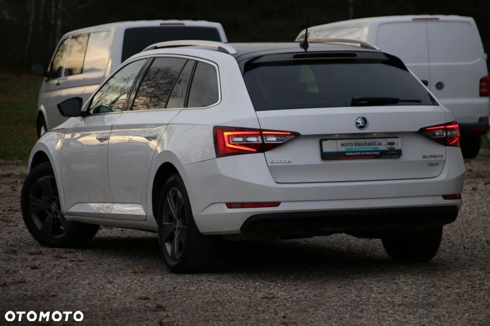 Skoda Superb 2.0 TDI 4x4 DSG Ambition - 13