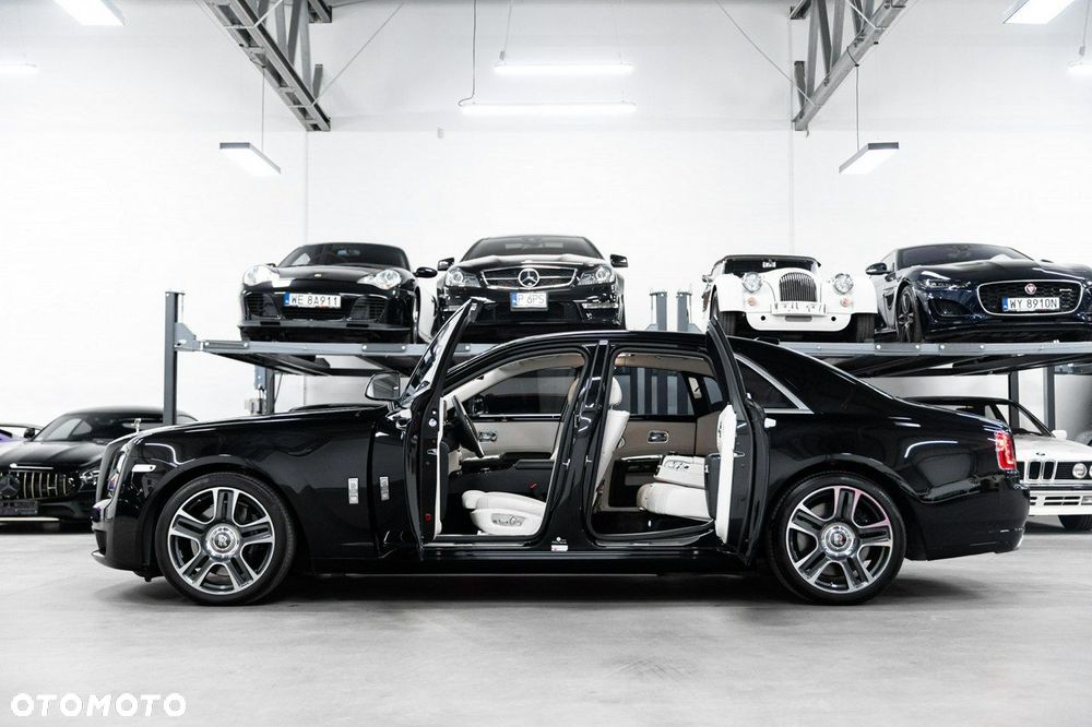 Rolls-Royce Ghost - 10