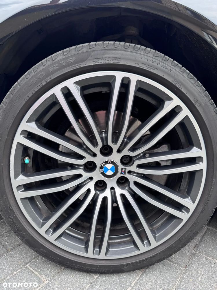 BMW Seria 5 520d xDrive - 16