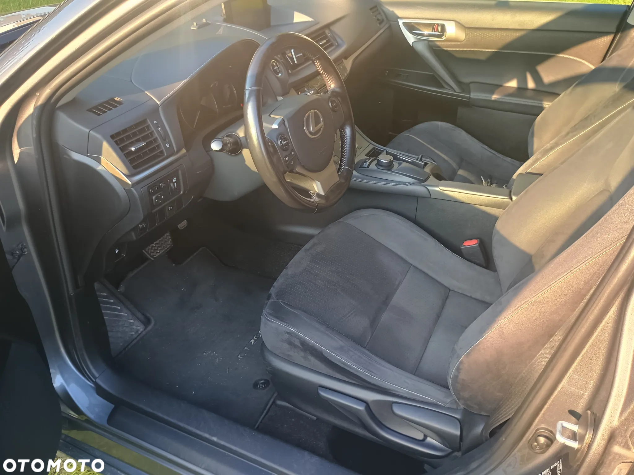 Lexus CT 200h - 7