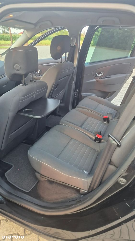 Renault Scenic dCi 110 LIMITED - 32