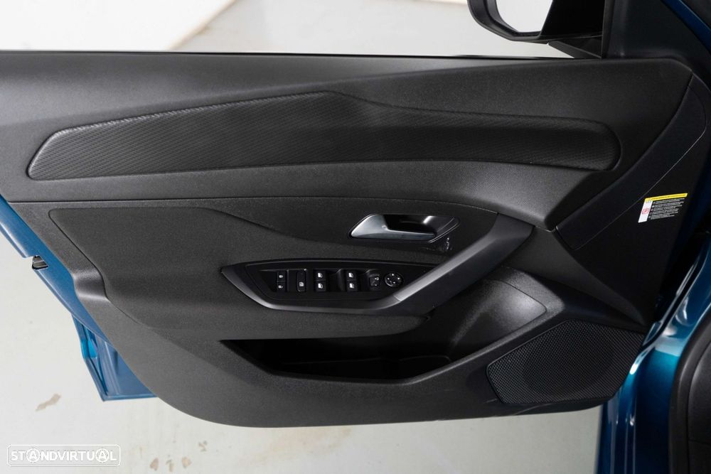 Peugeot 308 1.2 Hybrid Style e-DCS6 - 24