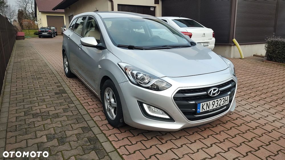 Hyundai i30 1.6 Classic + - 3