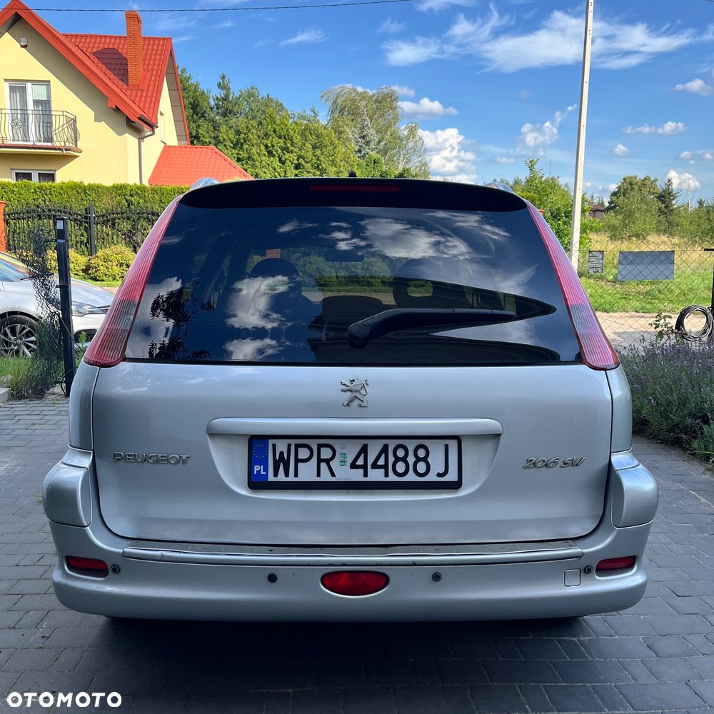 Peugeot 206 110 Quiksilver - 6