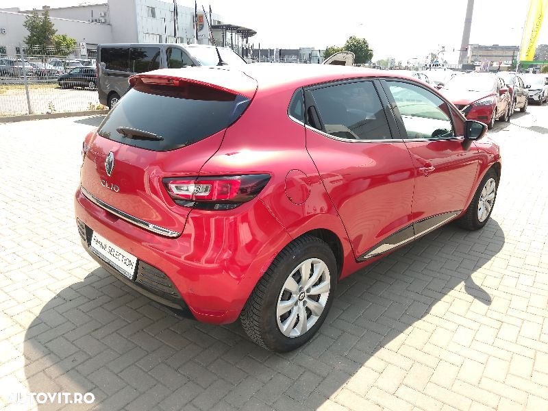 Renault Clio - 2