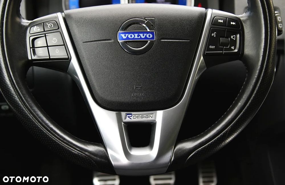 Volvo V60 2.0T R-Design - 28