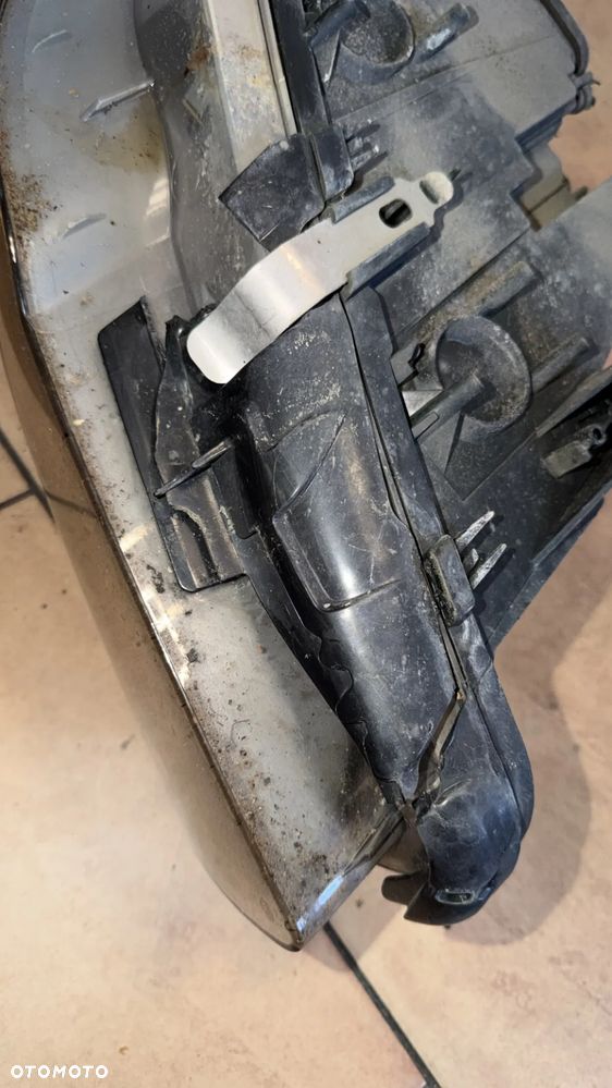 BMW 5 F10 F11 LAMPA LEWY PRZÓD ANGLIK 7203241 - 5
