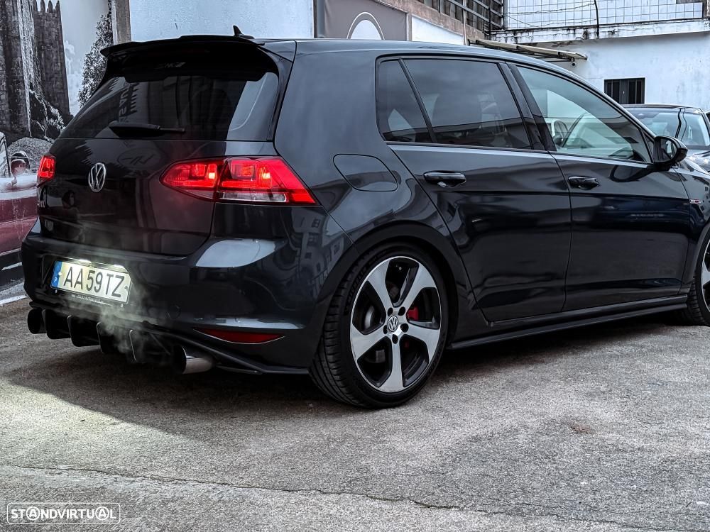 VW Golf 2.0 TSi GTi - 12