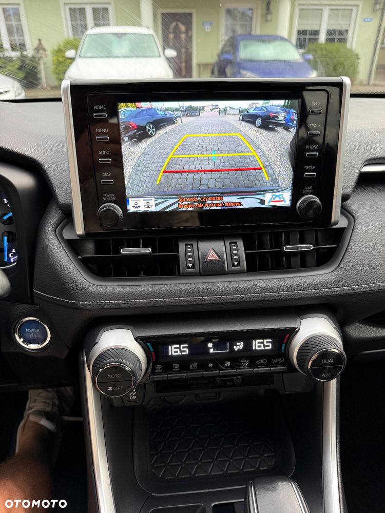 Toyota RAV4 Hybrid Premium 4x2 - 12