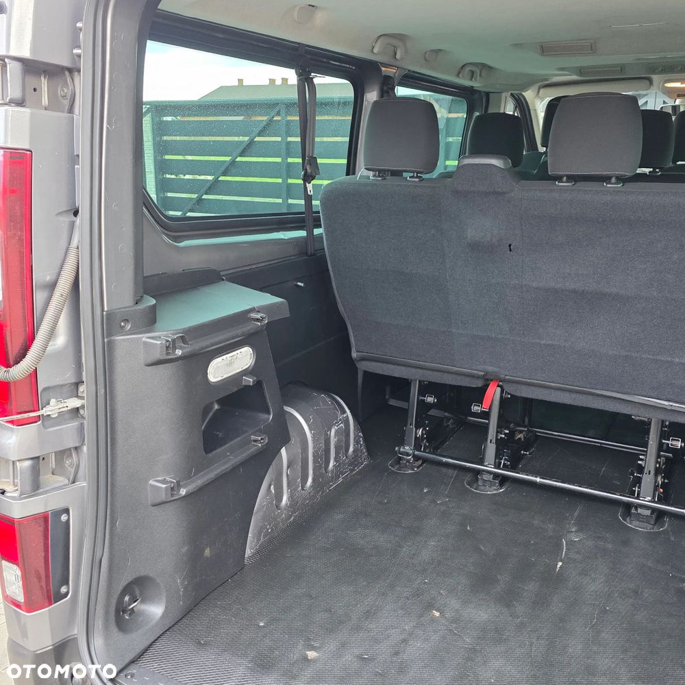 Renault Trafic 2.0 dCi EDC - 7