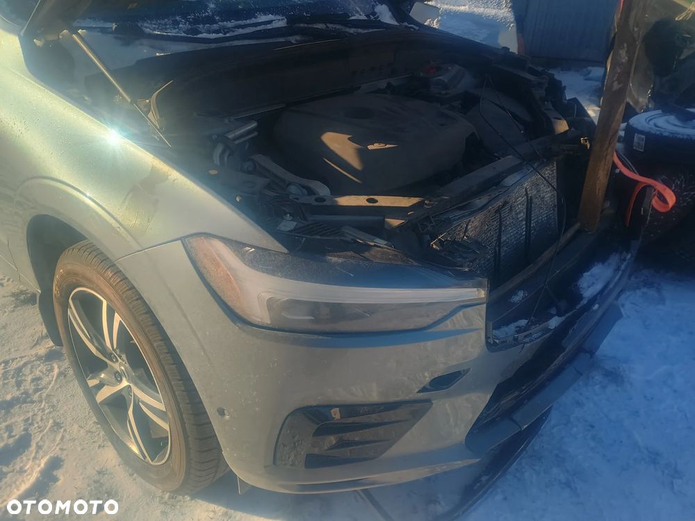 Volvo XC 60 T5 AWD Geartronic RDesign - 22