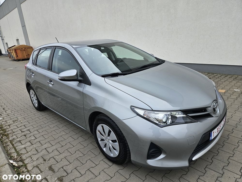 Toyota Auris 1.33 Dual-VVT-i Comfort - 33