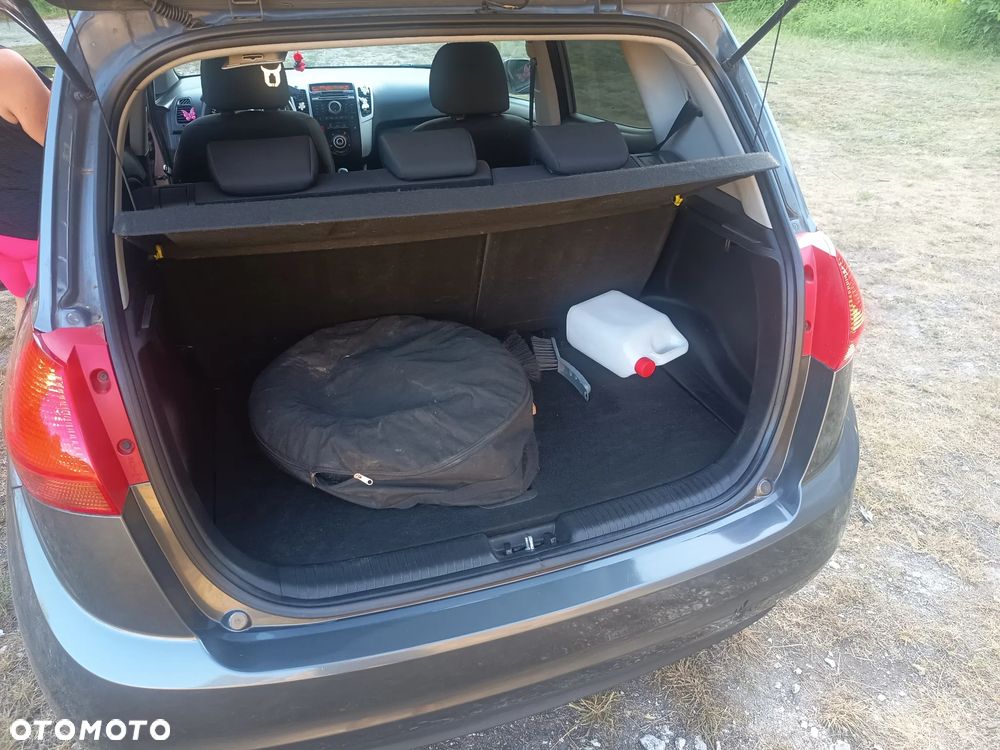 Kia Venga 1.4 S - 11