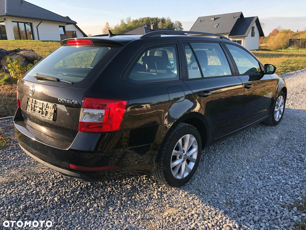 Skoda Octavia 2018 photo 2