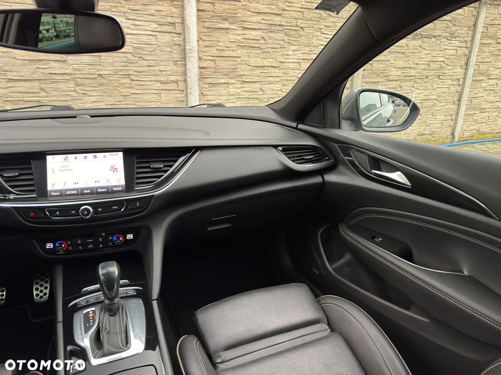 Opel Insignia 2.0 T 4x4 Exclusive S&S - 24