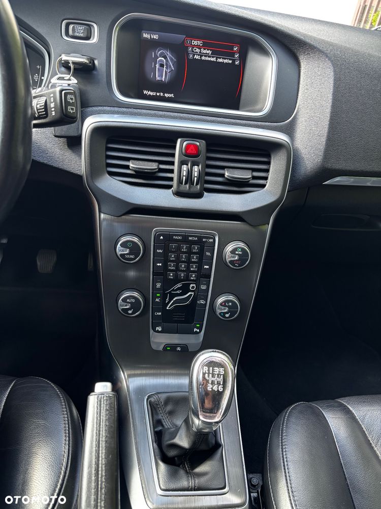 Volvo V40 - 12