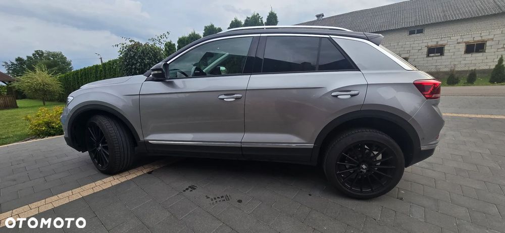 Volkswagen T-Roc - 4