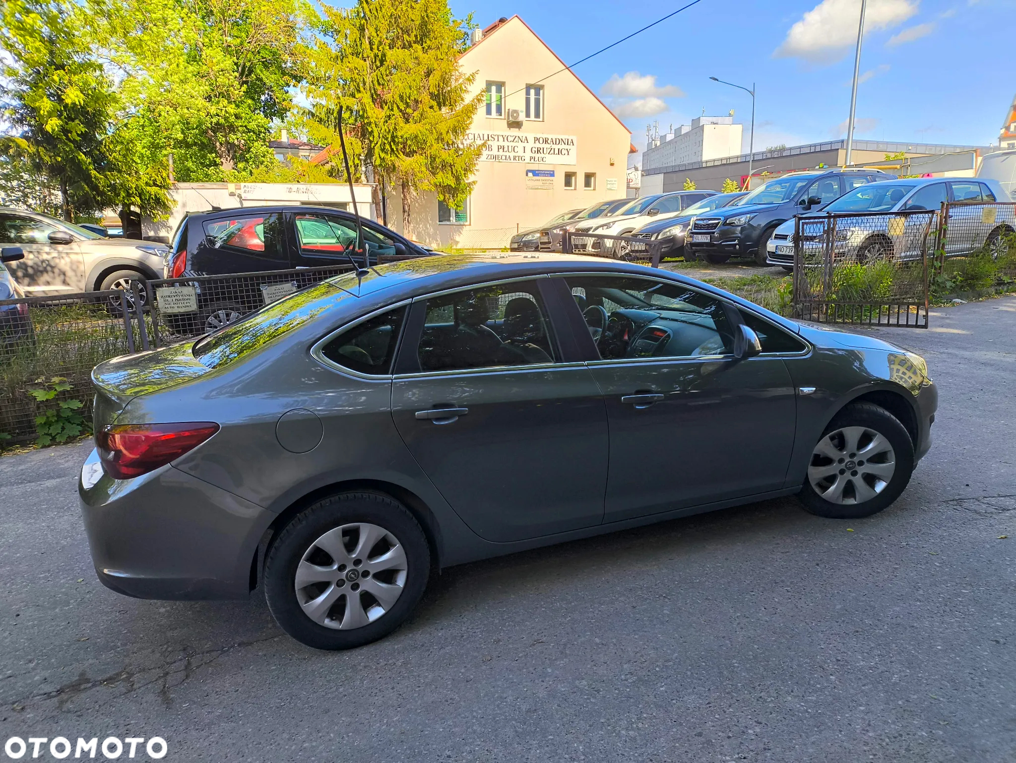 Opel Astra IV 1.4 T Active - 4