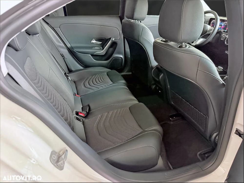 MERCEDES-BENZ CLA 2025 — imagine 13