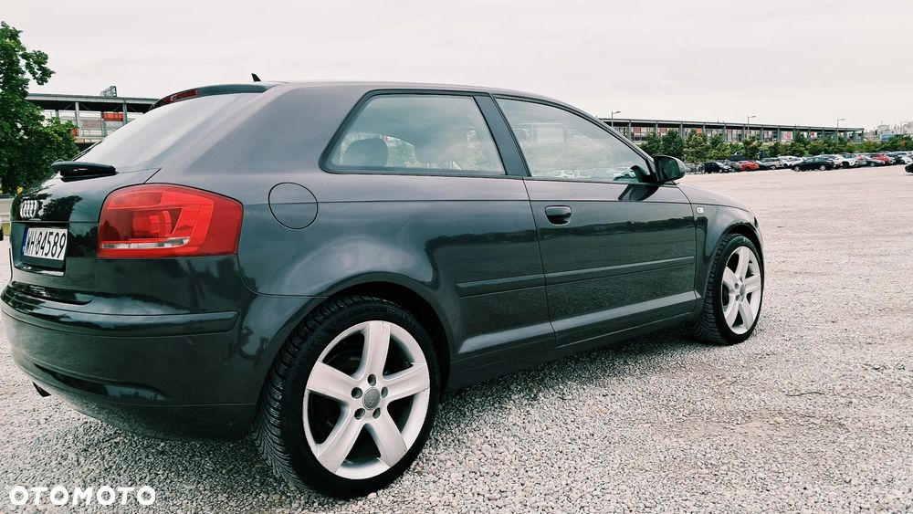 Audi A3 3-drzwiowe 1.6 Attraction - 6