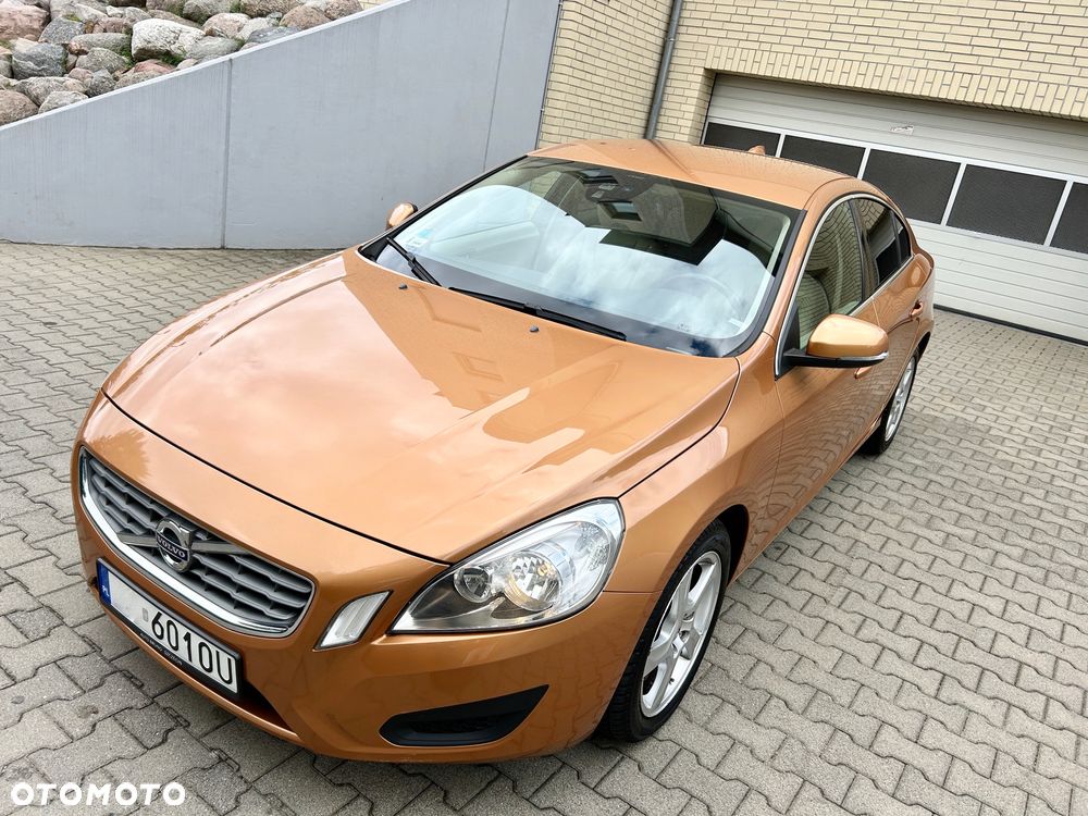 Volvo S60 - 1
