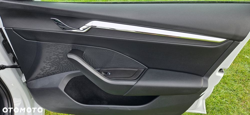 Skoda Octavia 1.5 TSI e-TEC DSG Style - 11