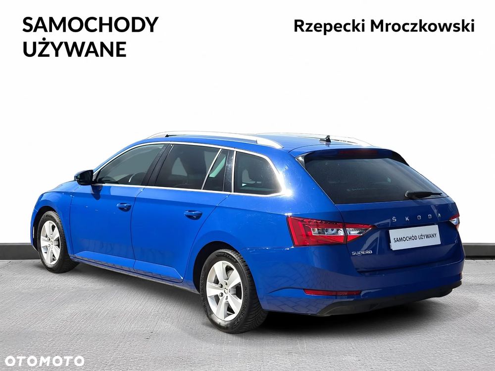 Skoda Superb 2.0 TDI SCR Ambition DSG - 4