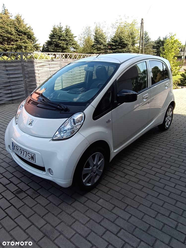 Peugeot iOn High Line - 1