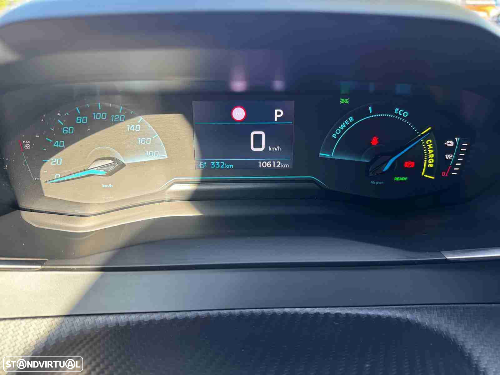 Peugeot e-2008 54 kWh Active - 10