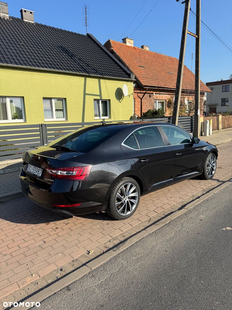 Skoda Superb 2.0 TDI 4x4 L&K DSG - 4