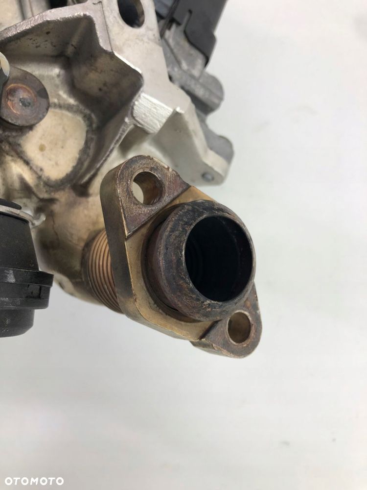 BMW F20 F30 F10 CHŁODNICZKA SPALIN EGR 7823210 - 7