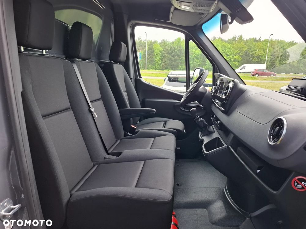 Mercedes-Benz Sprinter 317 CDI Podwozie 4325 mm - Kontener 8 EP - 22