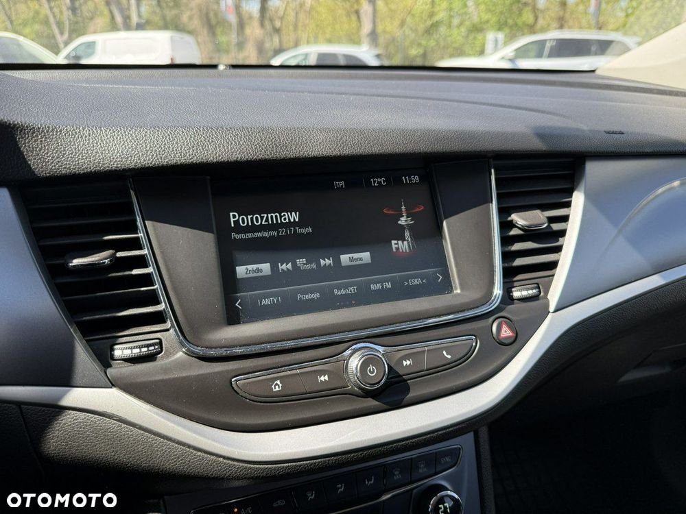 Opel Astra 1.4 T Enjoy S&S - 20