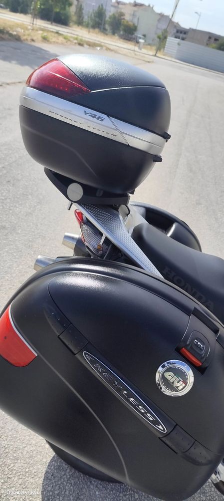 Honda Varadero - 13