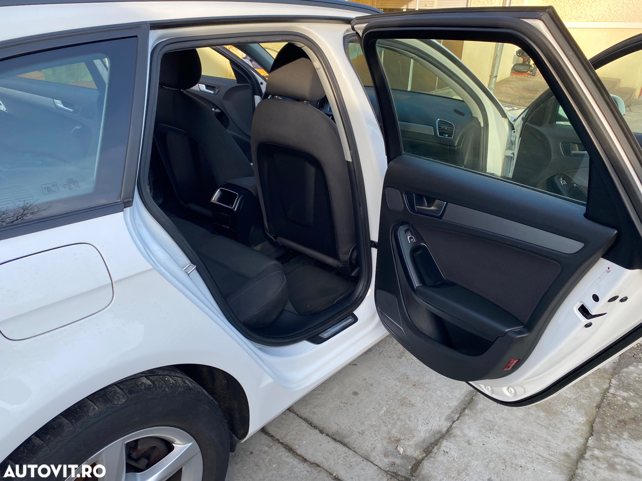 Audi A4 2.0 TDI Avant - 9