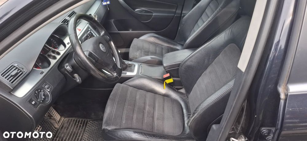 Volkswagen Passat 2.0 TDI Comfortline - 5