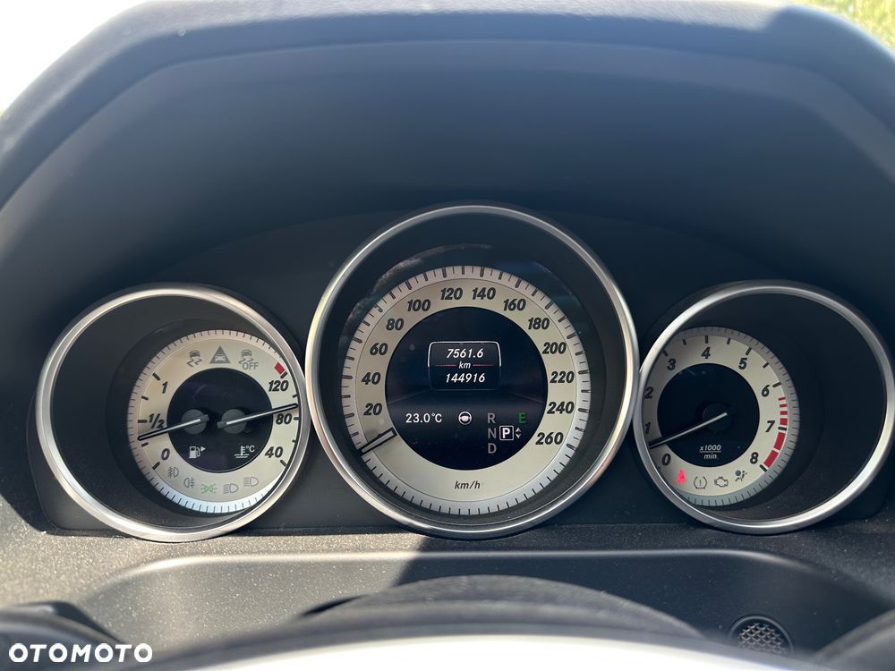 Mercedes-Benz Klasa E 500 4-Matic Avantgarde - 9