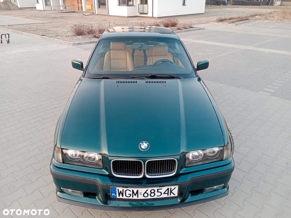 BMW Seria 3 318i - 9
